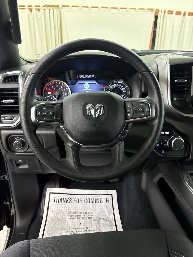 New 2026 RAM 1500 Express AWD/4WD image 12
