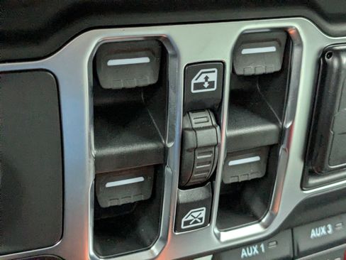 New 2026 Jeep Gladiator Mojave image 21