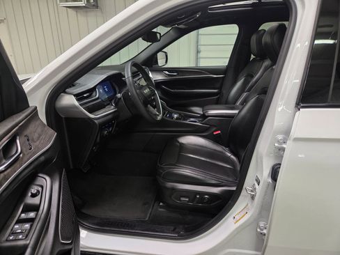 Used 2024 Jeep Grand Cherokee Limited 4xe AWD/4WD image 14