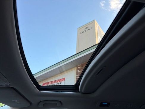 Used 2012 Honda Odyssey EX-L image 18