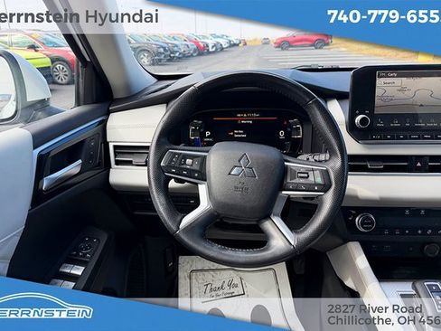 Used 2022 Mitsubishi Outlander SEL image 7