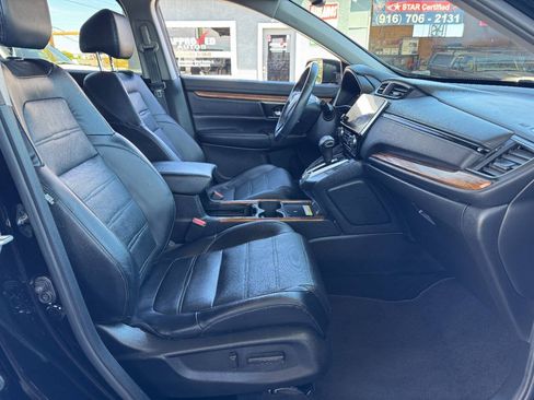 Used 2020 Honda CR-V Touring image 12