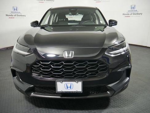 Used 2024 Honda HR-V LX image 2