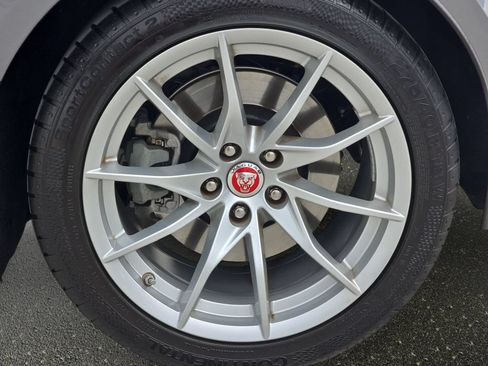 Used 2021 Jaguar F-TYPE Convertible RWD image 30
