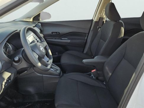 New 2025 Nissan Kicks Play S image 10