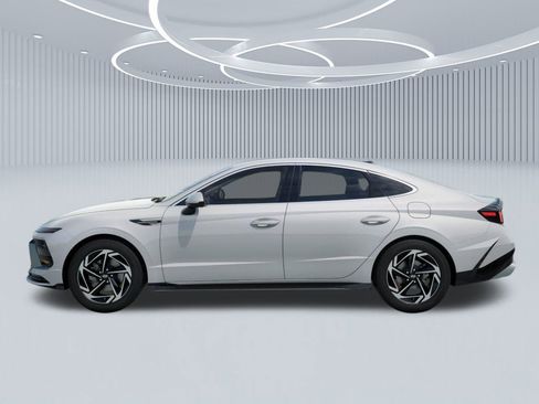 New 2026 Hyundai Sonata SEL FWD image 3