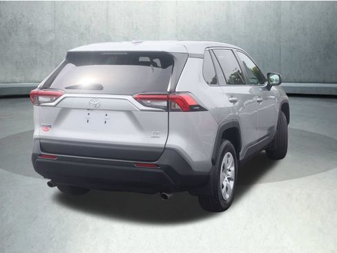 Used 2023 Toyota RAV4 LE AWD/4WD image 23
