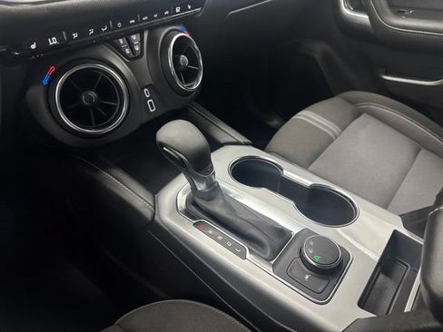 Used 2024 Chevrolet Blazer LT FWD image 19