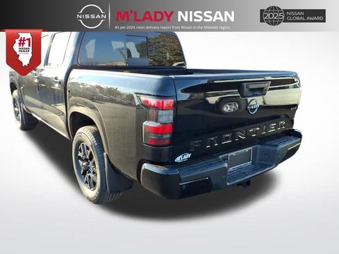 New 2026 Nissan Frontier SV image 5