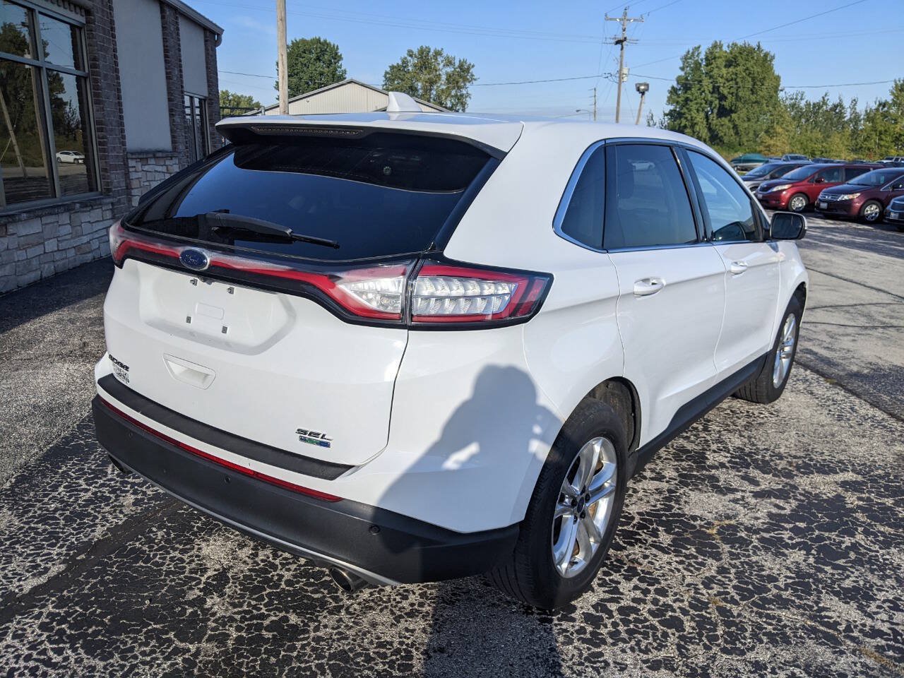 Used 2016 Ford Edge SEL w/ Equipment Group 201A AWD/4WD image 3