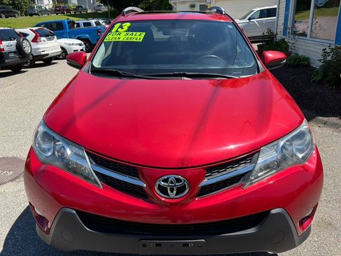Used 2013 Toyota RAV4 XLE AWD/4WD image 4