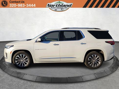 Used 2023 Chevrolet Traverse Premier image 8