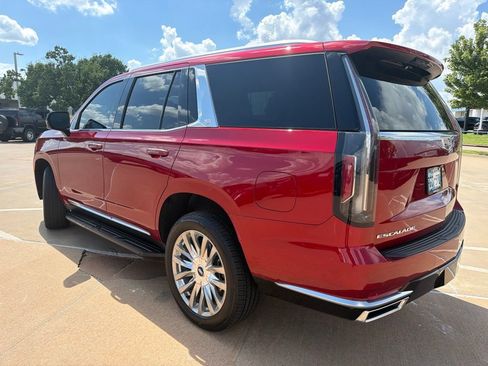 Certified 2024 Cadillac Escalade Premium Luxury AWD/4WD image 2