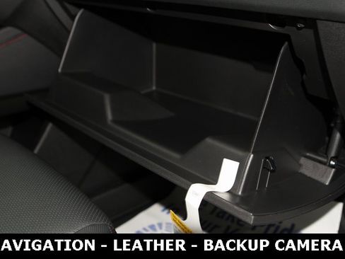 New 2026 Chevrolet Traverse Z71 w/ LPO, Floor Liner Package image 24