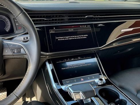 Used 2020 Audi Q8 Premium Plus w/ Premium Plus Package AWD/4WD image 9