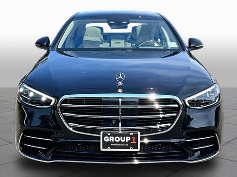 Used 2025 Mercedes-Benz S 580 4MATIC Sedan image 4
