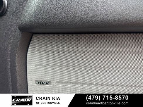 Used 2012 Ford F150 Lariat w/ Lariat Chrome Pkg image 10