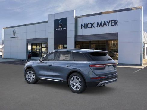 New 2026 Lincoln Corsair Premiere image 4