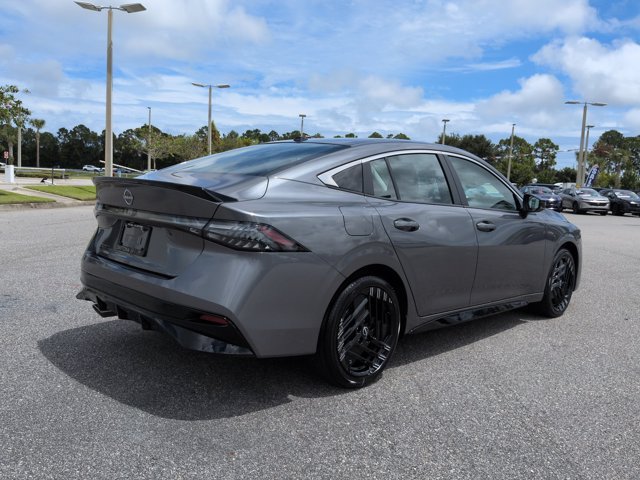 Certified 2027 Nissan Sentra SR w/ SR All Weather Package FWD image 4