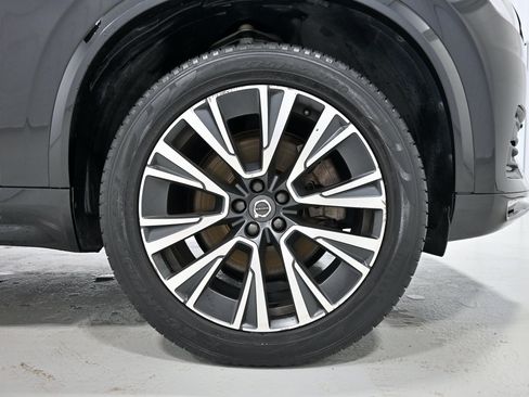 Used 2020 Volvo XC90 T5 Momentum w/ Protection Package Premier AWD/4WD image 39