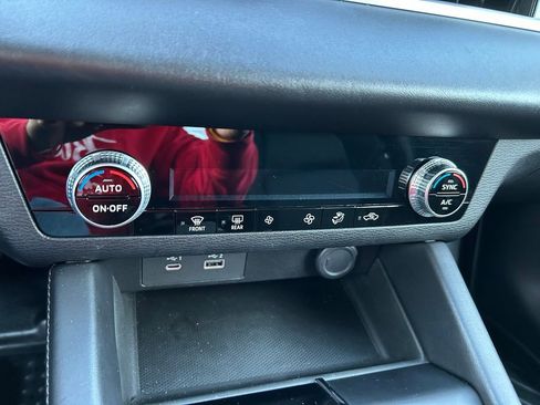 Used 2022 Mitsubishi Outlander ES image 25