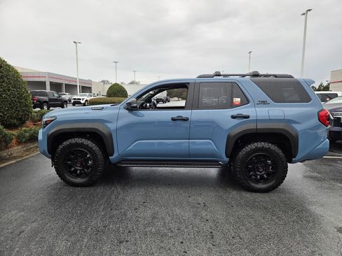 Certified 2025 Toyota 4Runner TRD Off-Road image 4