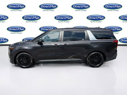 Used 2025 Kia Carnival
