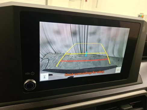 Certified 2025 Toyota 4Runner SR5 image 15