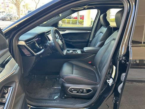 Used 2024 Jeep Wagoneer Launch Edition image 5