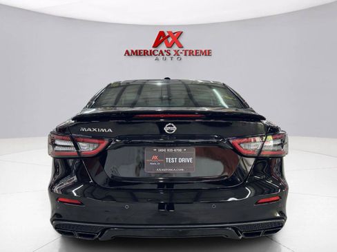 Used 2021 Nissan Maxima SR w/ Sport Mat Group FWD image 6