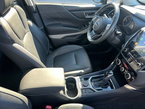 Used 2024 Subaru Forester Limited image 17