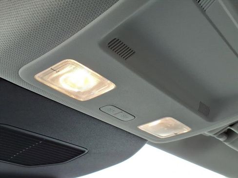 Certified 2022 Ford Escape SE image 21