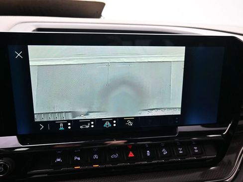 Used 2023 Chevrolet Silverado 1500 ZR2 w/ Technology Package image 20