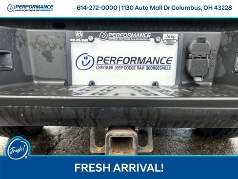Used 2020 Nissan Titan PRO-4X w/ Pro-4x Utility Package AWD/4WD image 14