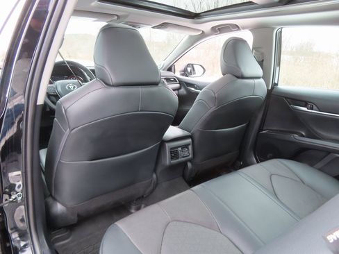 Used 2023 Toyota Camry XSE image 35