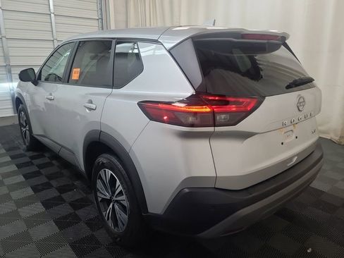 Used 2022 Nissan Rogue SV image 10