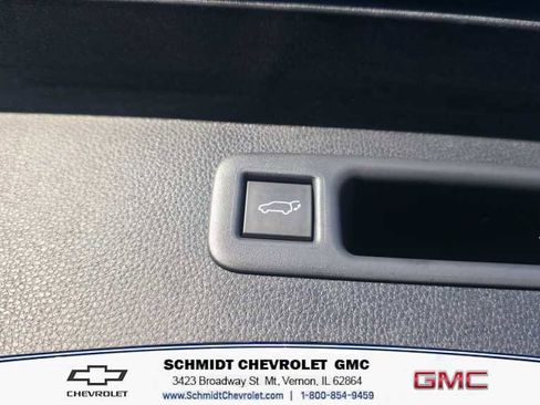 Used 2024 Toyota Highlander LE image 10