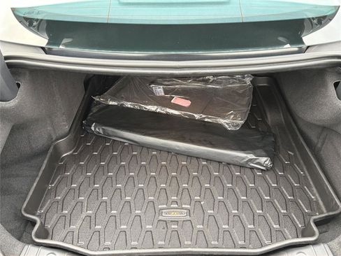 Used 2020 Jaguar XF Premium image 30