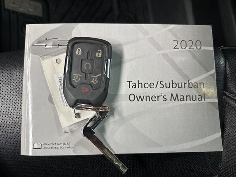 Used 2020 Chevrolet Suburban Premier image 40