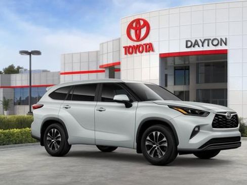 New 2025 Toyota Highlander XLE image 15