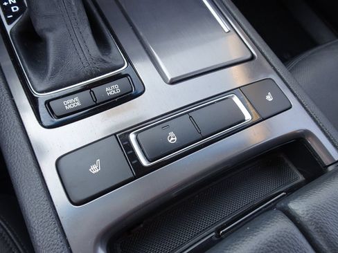 Used 2018 Genesis G80 3.8 AWD/4WD image 10