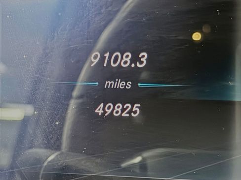 Used 2021 Mercedes-Benz G 550 image 24