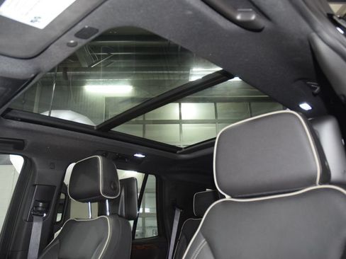 Used 2023 Chevrolet Tahoe Premier w/ Advanced Technology Package AWD/4WD image 51