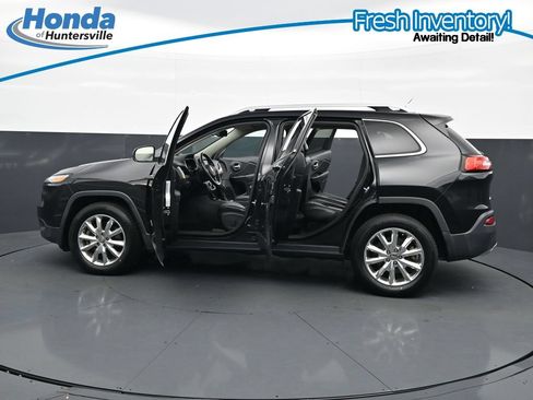 Used 2015 Jeep Cherokee Limited AWD/4WD image 42