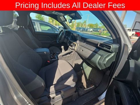 Used 2024 Toyota Tacoma SR w/ SR Upgrade Package AWD/4WD image 18