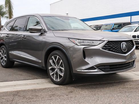 Used 2023 Acura MDX SH-AWD w/ Technology Package image 16