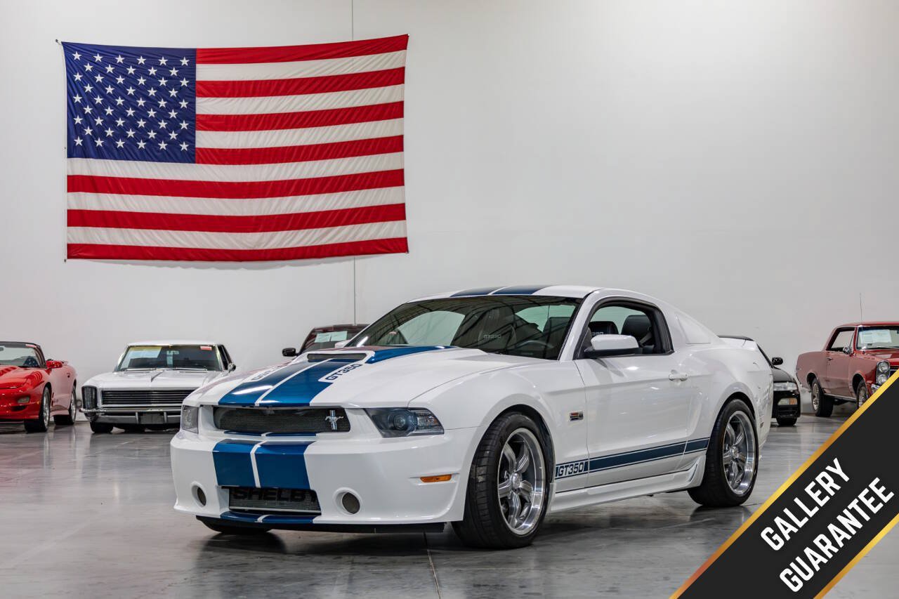 Used 2012 Ford Mustang GT Premium w/ HID Headlamps & Security Pkg RWD image 1