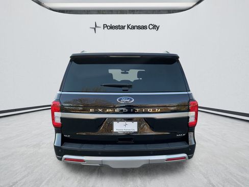 Used 2024 Ford Expedition Max XLT image 5