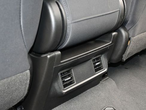 Used 2019 Chevrolet Silverado 1500 Custom w/ Custom Value Package image 33