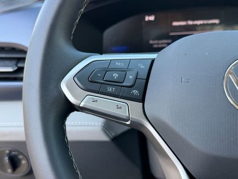 Used 2024 Volkswagen Taos SE image 21